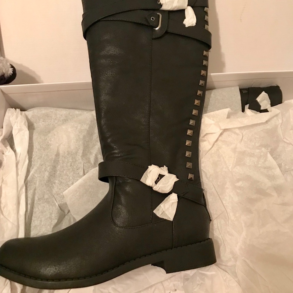 Boots Size 7 1/2